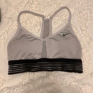 Women’s Small Nike Sports Dri-fit Bra